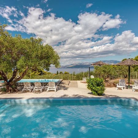 Waterman Beach Village Supetar Εξωτερικό φωτογραφία