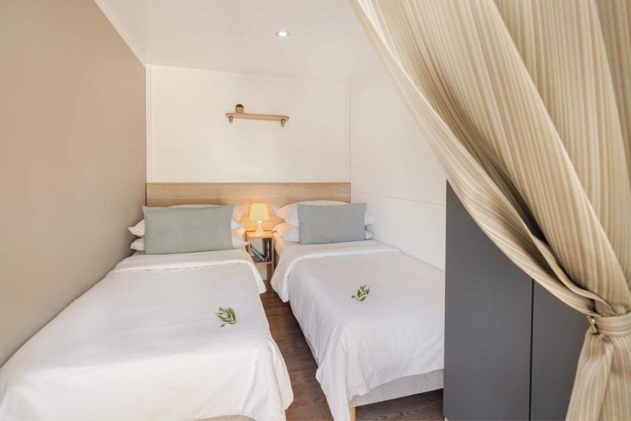 Waterman Beach Village Supetar Εξωτερικό φωτογραφία