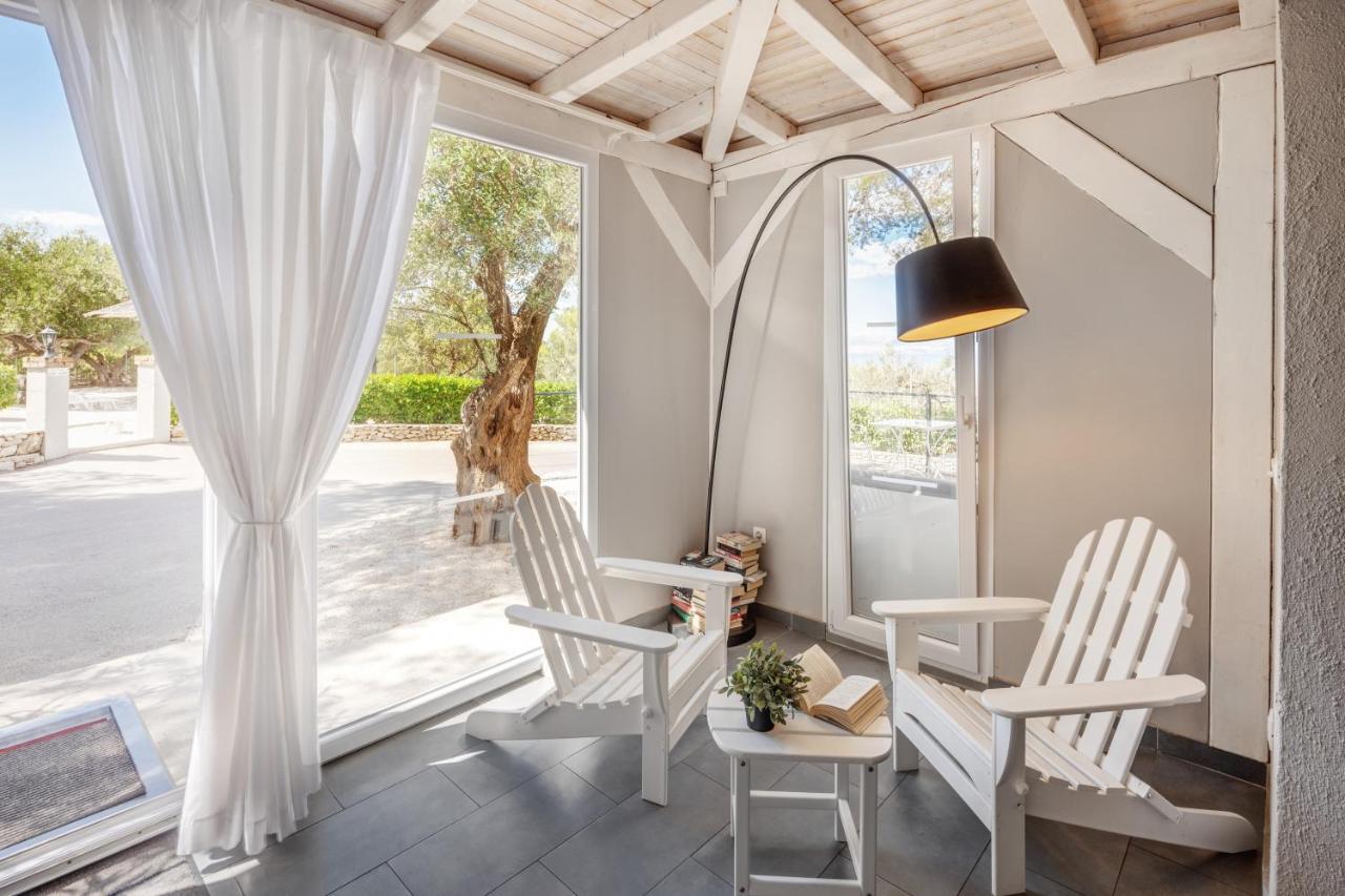 Waterman Beach Village Supetar Εξωτερικό φωτογραφία