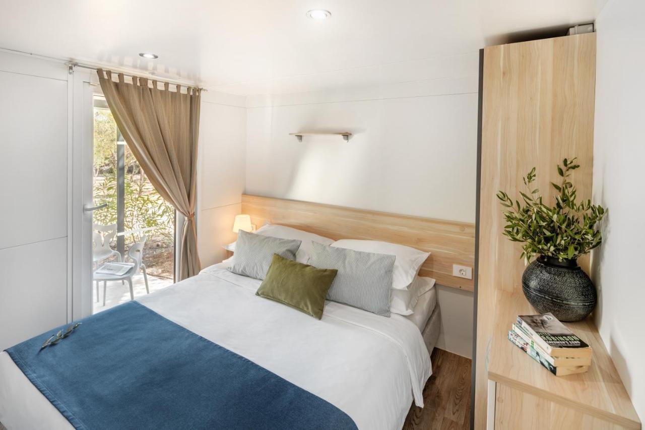 Waterman Beach Village Supetar Εξωτερικό φωτογραφία