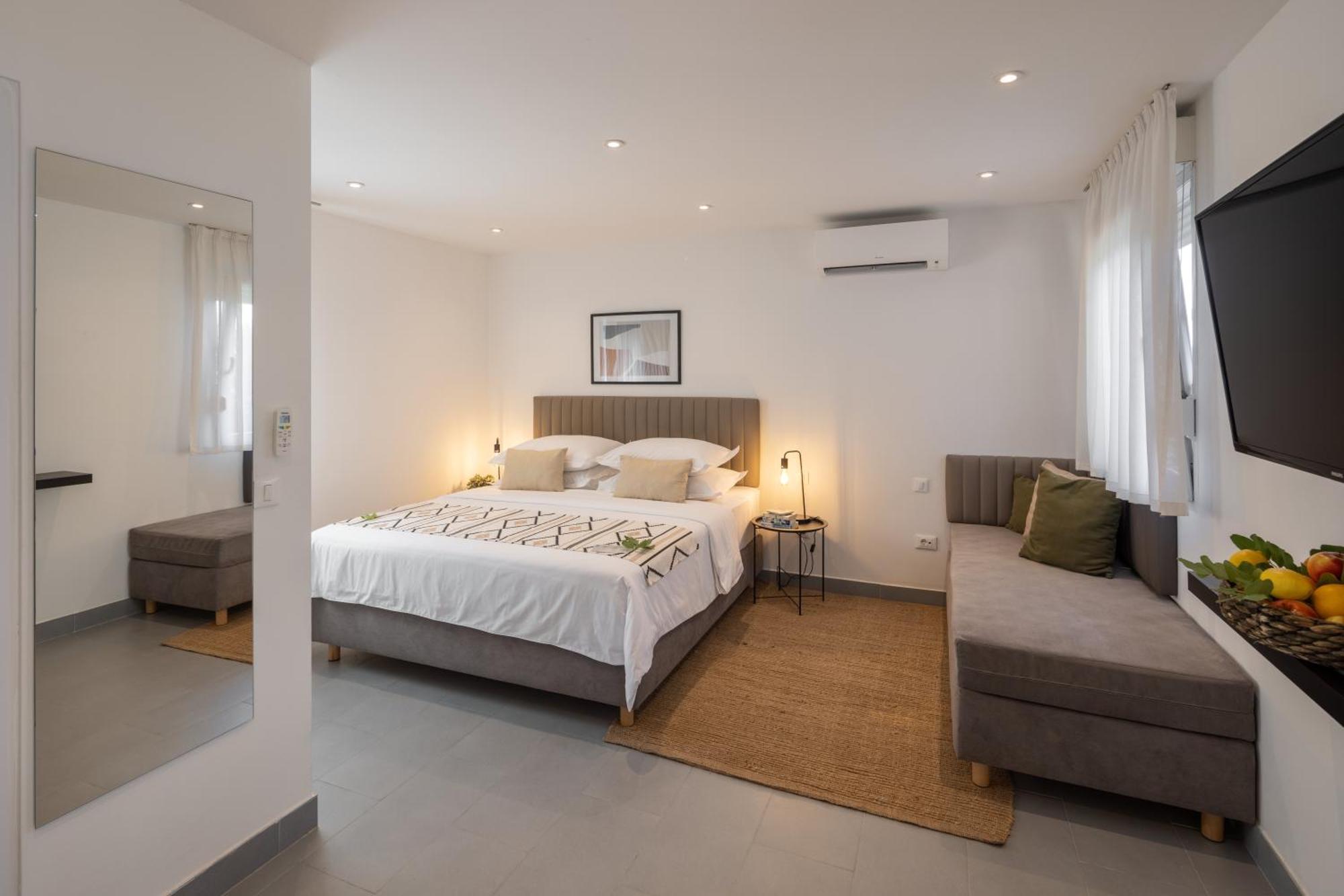 Waterman Beach Village Supetar Εξωτερικό φωτογραφία