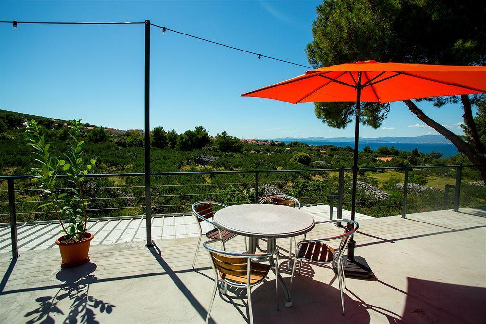 Waterman Beach Village Supetar Εξωτερικό φωτογραφία